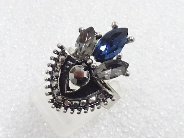 JAPANESE KIMONO / ANTIQUE COLORED STONE RING (SIZE 13)
